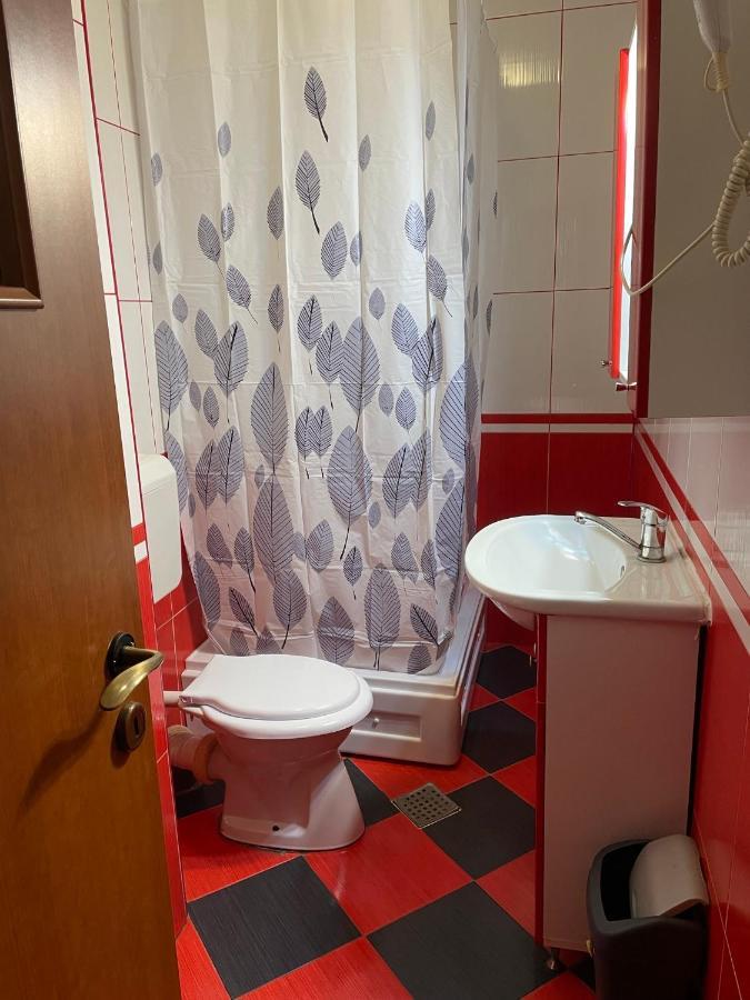 Appartement La O Barfa à Ploieşti Extérieur photo
