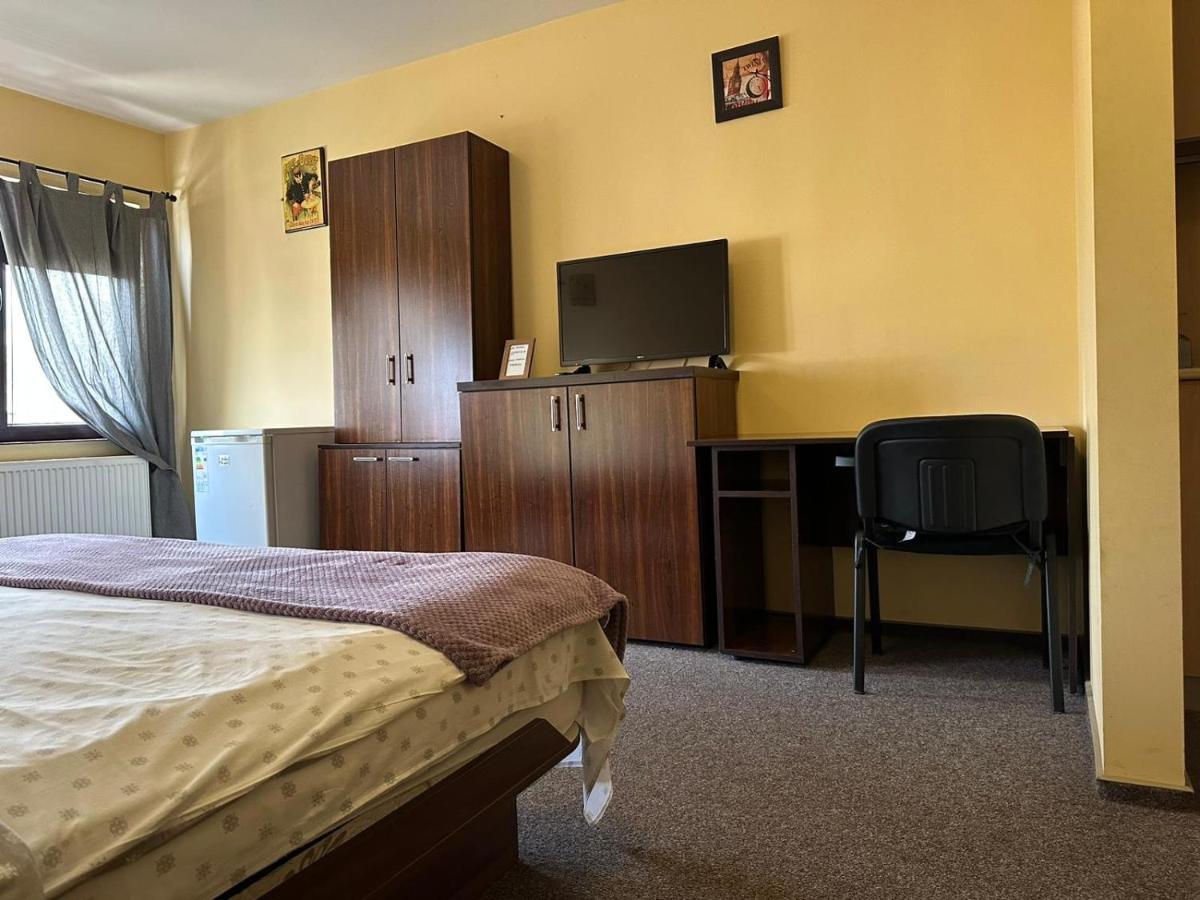 Appartement La O Barfa à Ploieşti Extérieur photo
